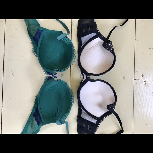 Victoria Secret 34b push-up bras - Picture 3 of 4